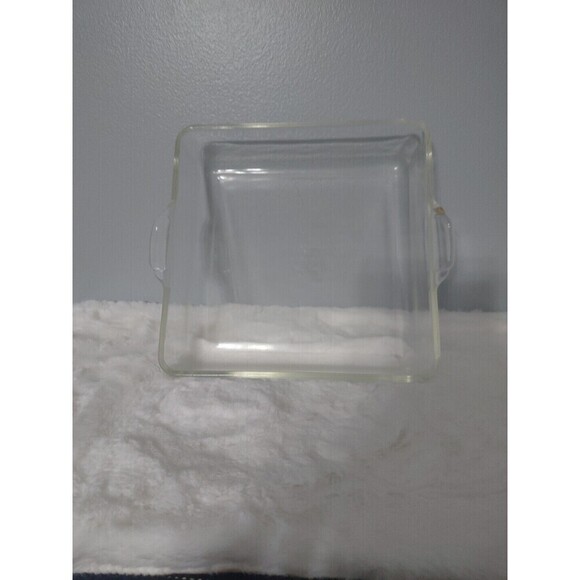 PYREX Vintage 222 TMREG B-D Square Clear Baking Dish With Handles - Picture 1 of 9